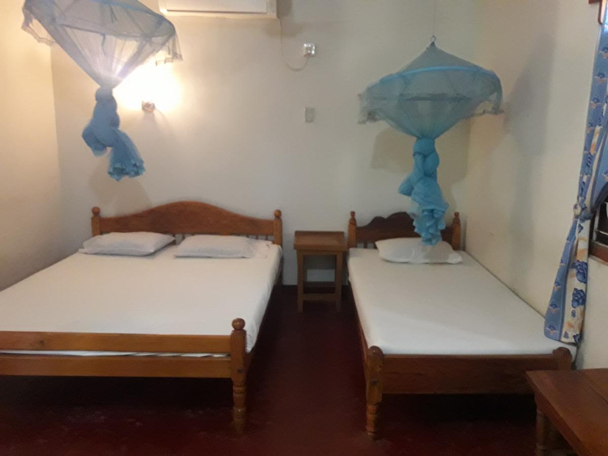 New Land Guest House Batticaloa Buitenkant foto