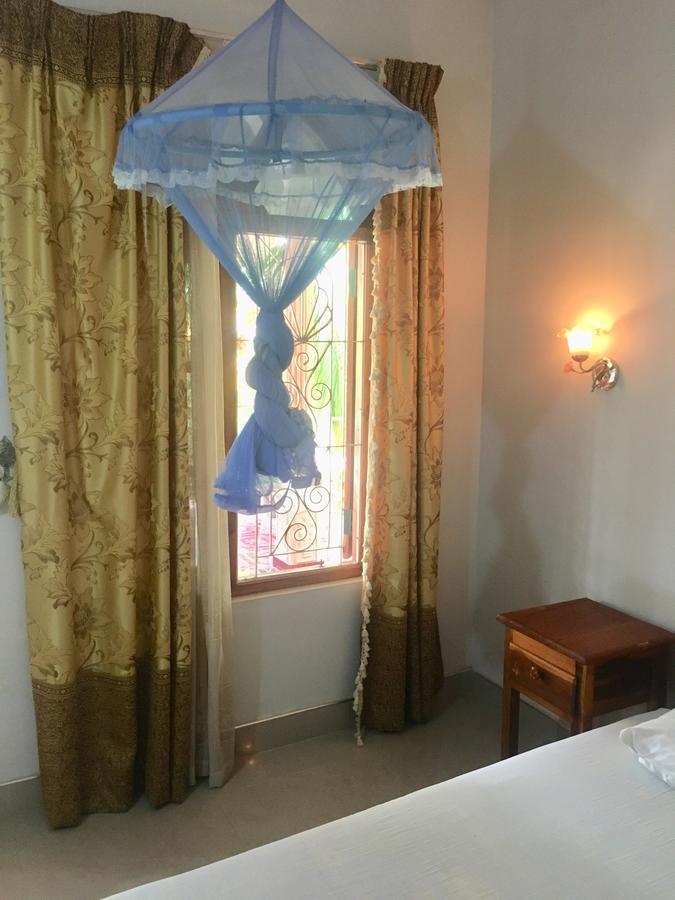 New Land Guest House Batticaloa Buitenkant foto
