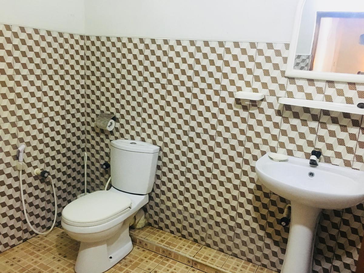New Land Guest House Batticaloa Buitenkant foto