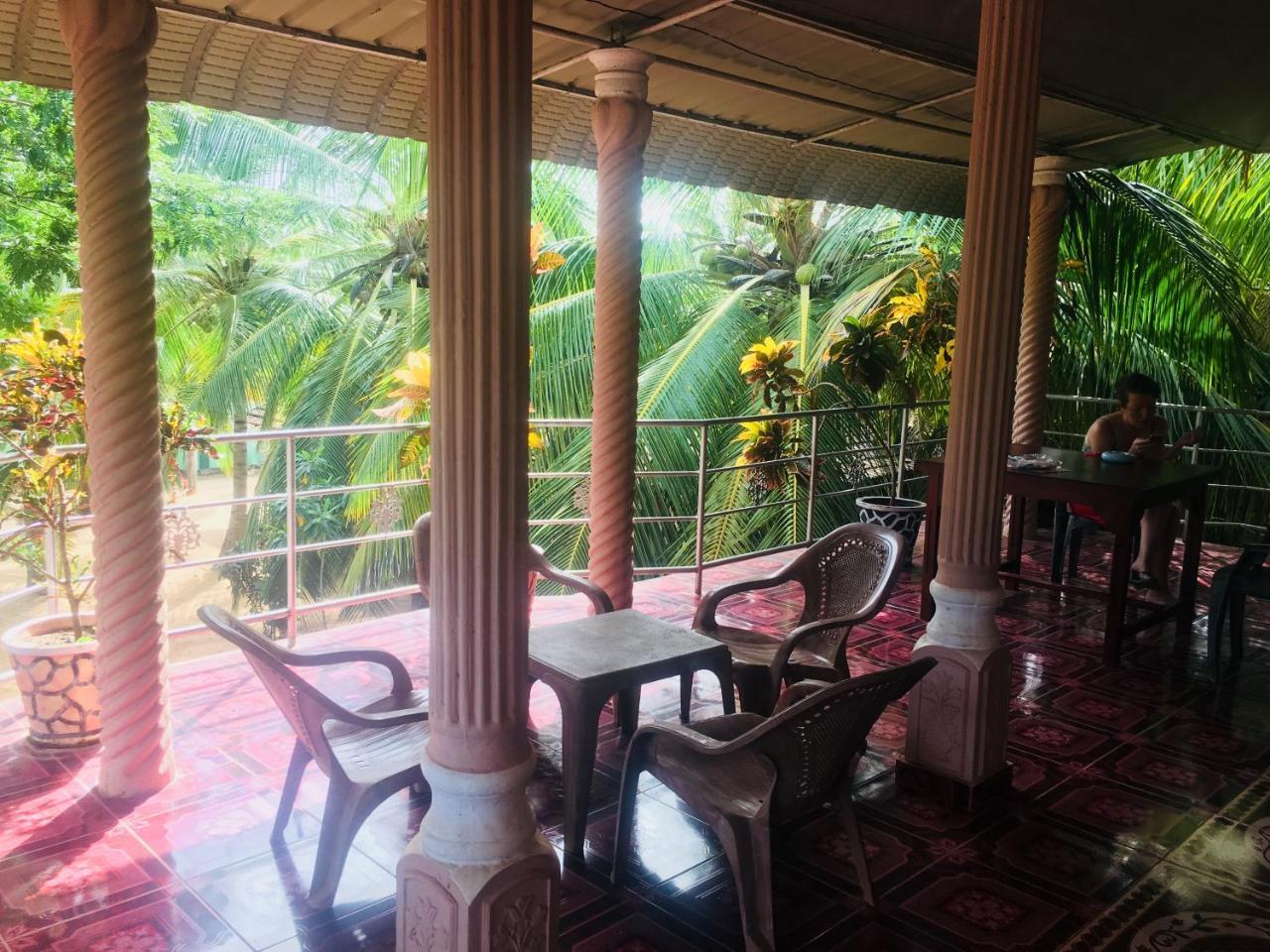 New Land Guest House Batticaloa Buitenkant foto